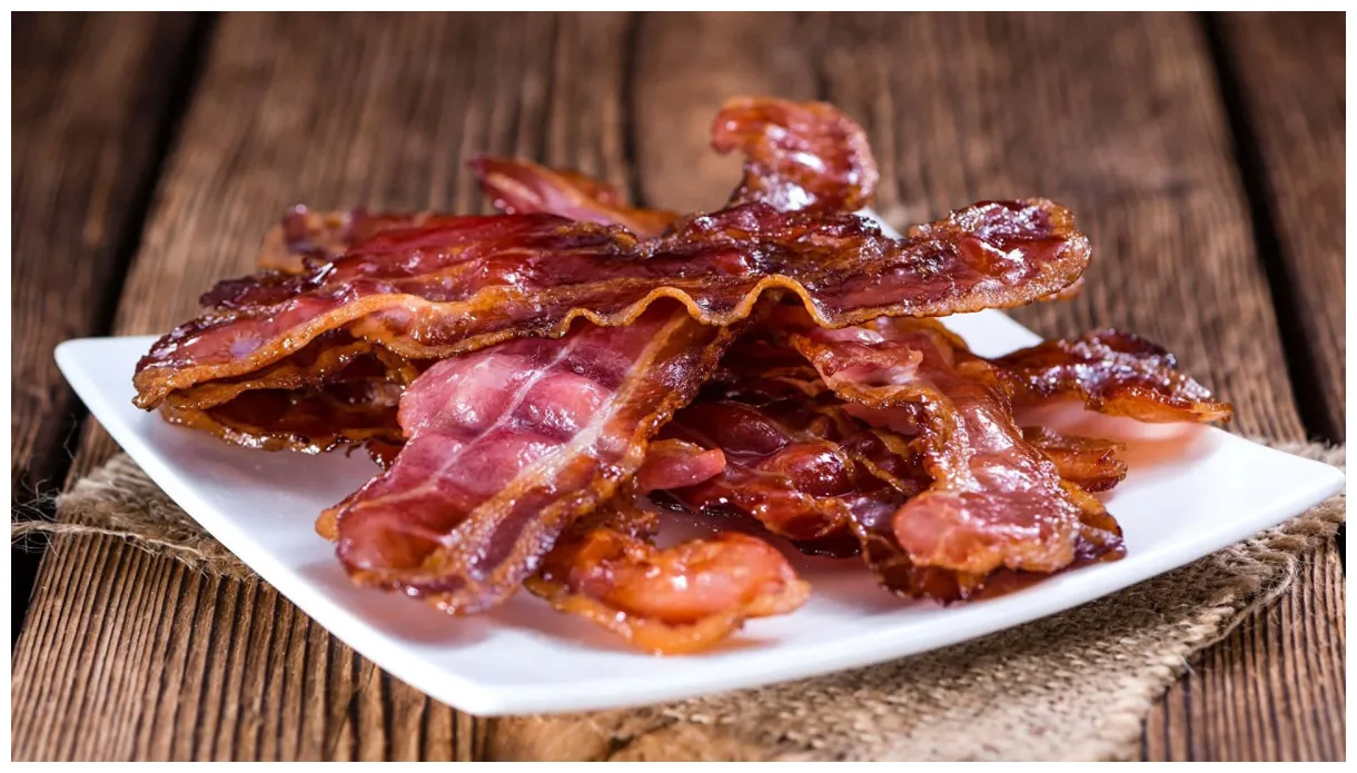 [100+] Bacon Pictures | Wallpapers.com