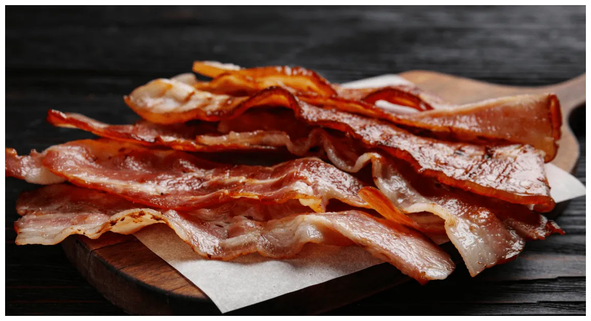 How Many Carbs in Bacon? - Keto Nutrition