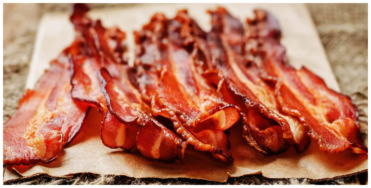 Hur knapersteker man bacon