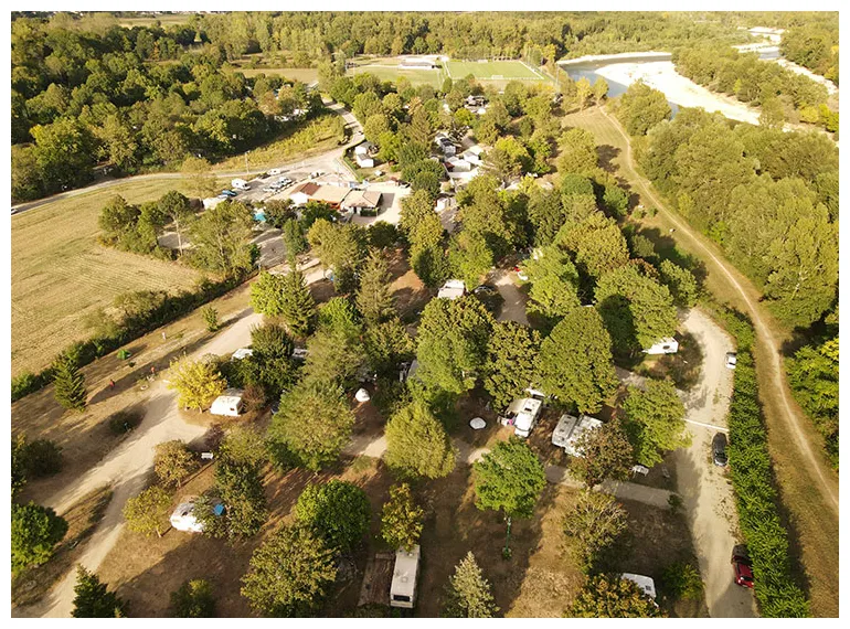 Le camping - Camping Les Plages de l'Ain