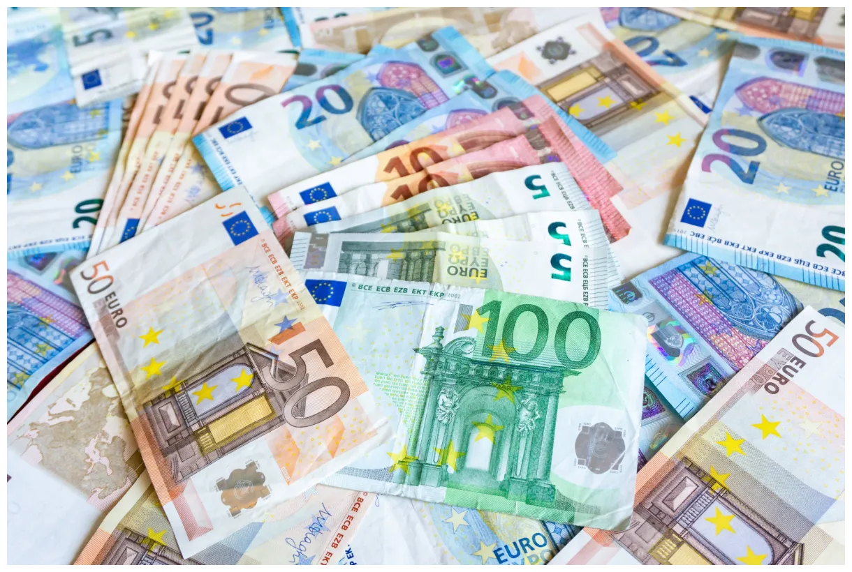 How to best use cash while traveling and abroad the points guy