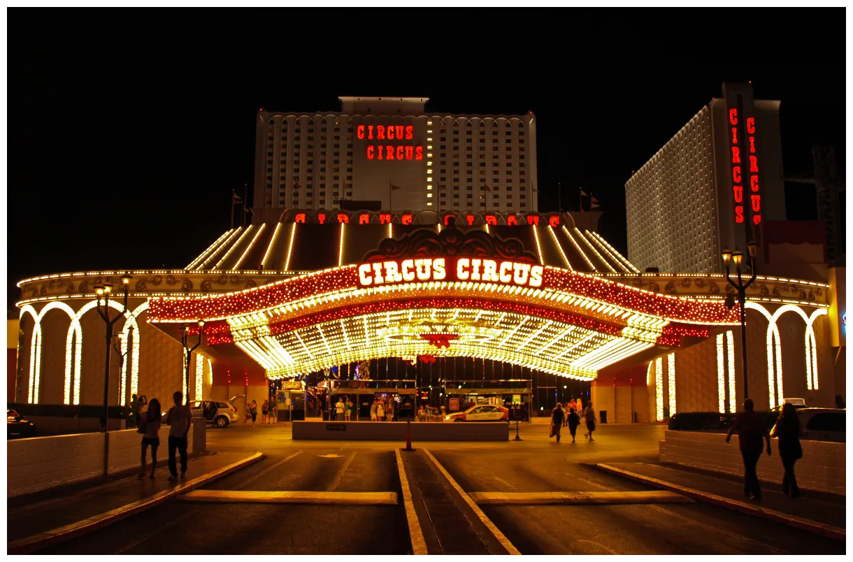 File:Circus Circus Las Vegas - 001.jpg