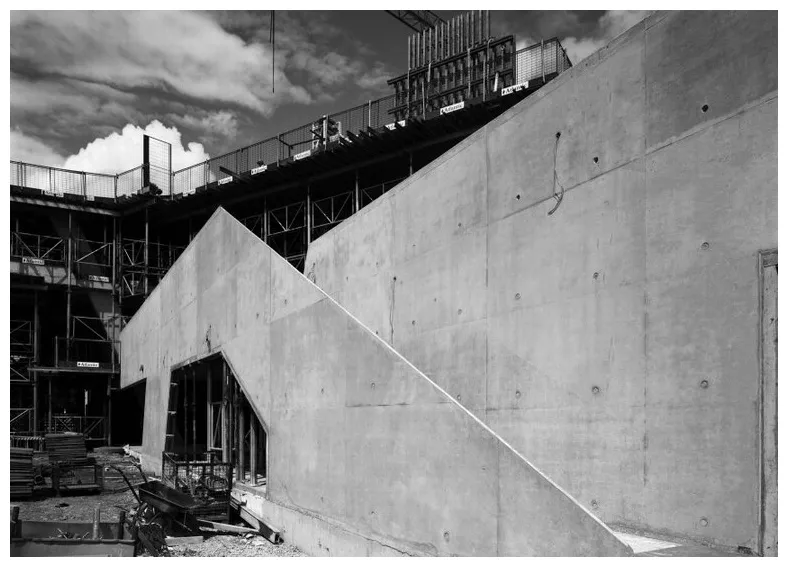 伊夫林格雷斯学院 扎哈·哈迪德大师作品_文化会展案例_315石材网