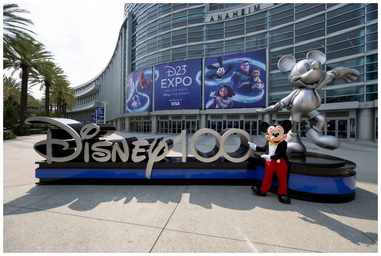 Livestream of the kick-off to the disney100 celebration at disneyland printable coloring page