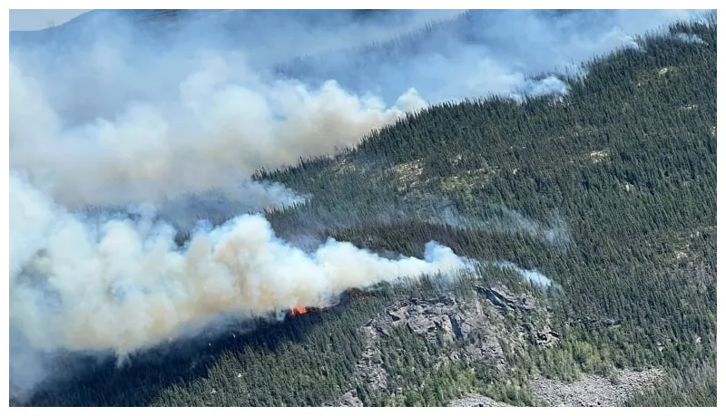 Forest fires cut off highway, rail line between quebec and labrador