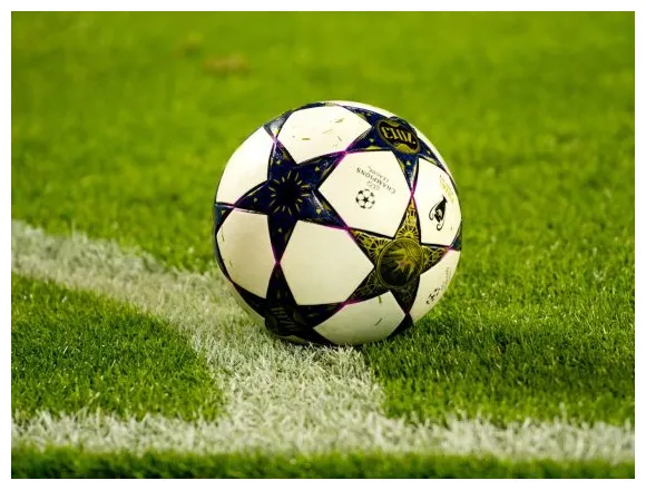 6 types of football forwards you can see in the sport playo