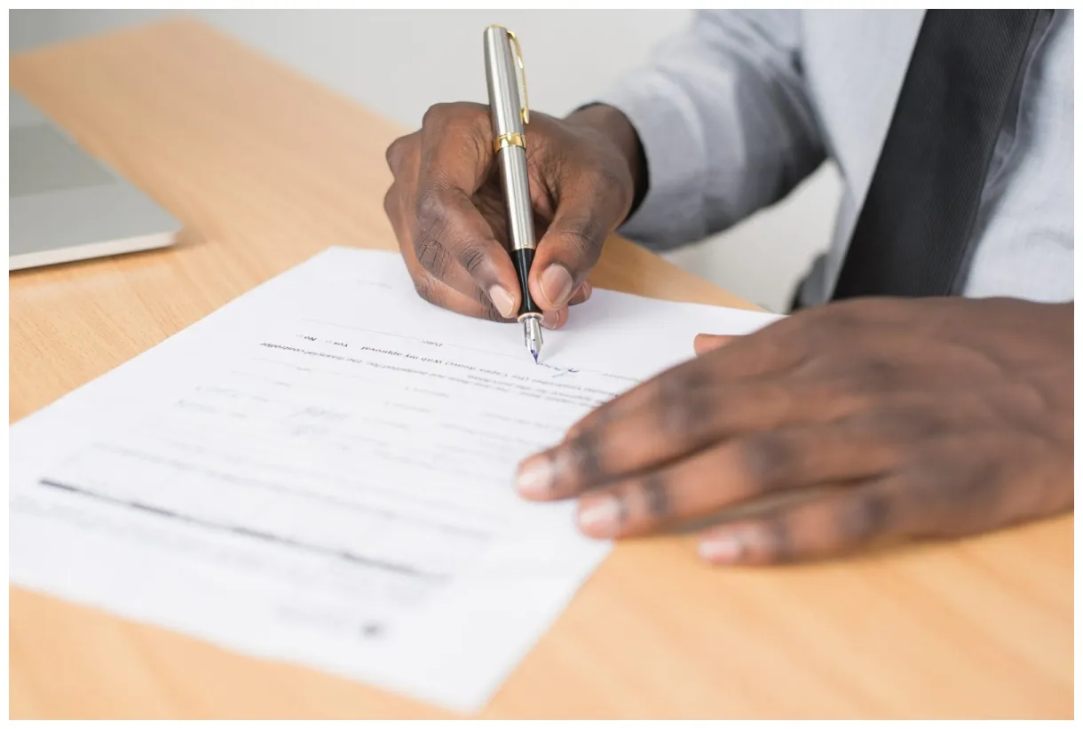 Making Amends: A Guide to Writing a Formal Letter of Apology (Tips