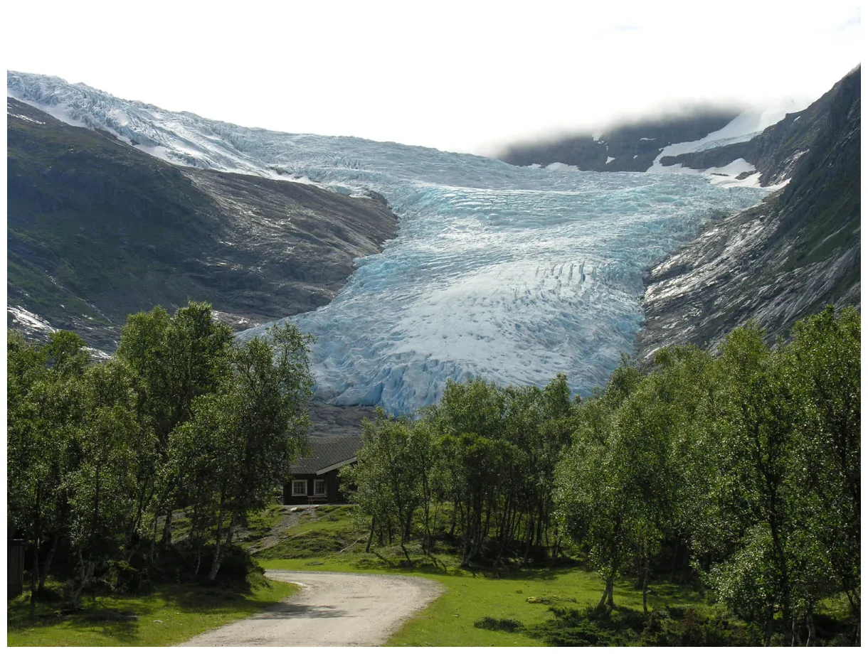 Glacier de svartisen norvège