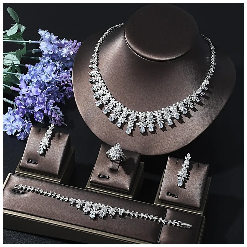 Necklace earring ring bracelet four-piece bright full diamond zircon printable coloring page