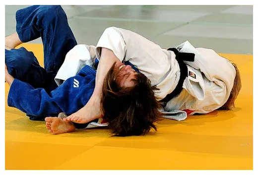 『柔道 寝技 腕挫十字固』 ネットで話題 youtube無料動画ご紹介！