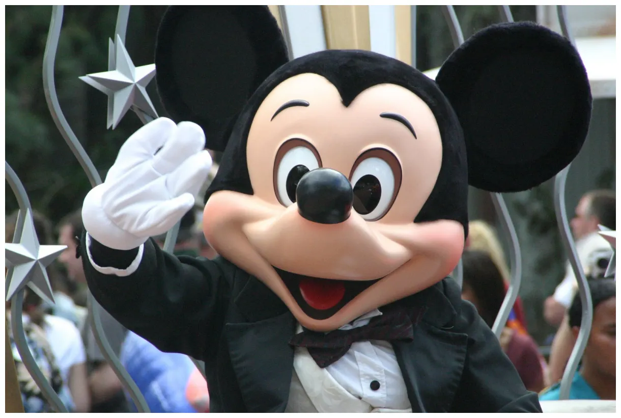 Loisirs. mickey a 90 ans voici tout ce qu'il faut savoir sur la