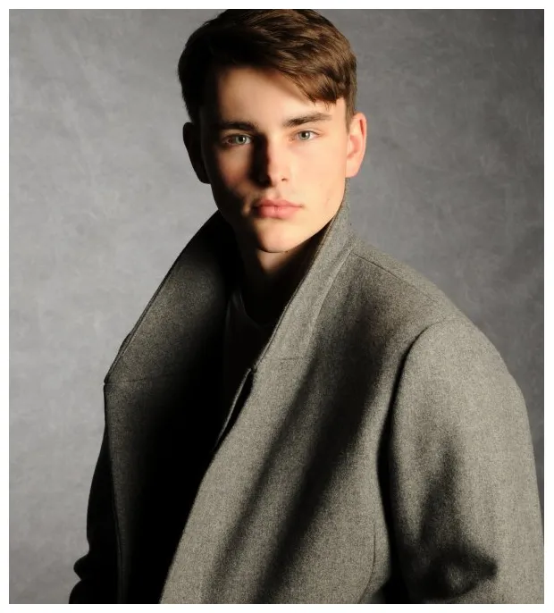 Model sedcard von justin w männliches professional fotomodel deutschland