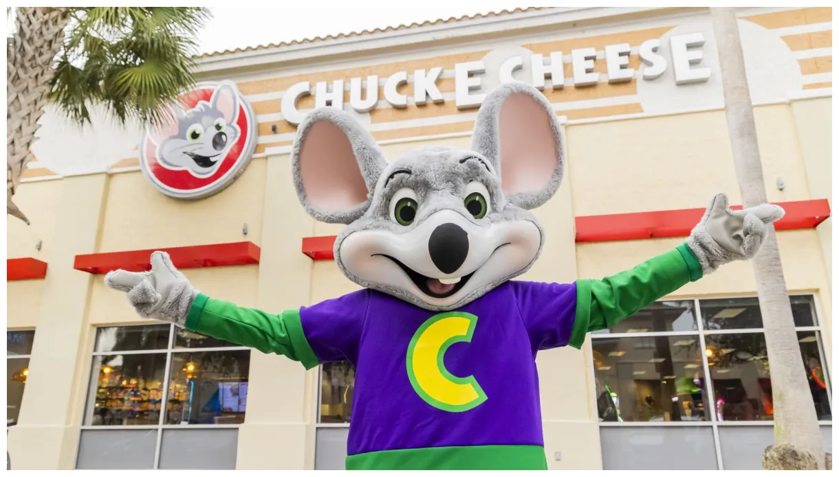 108084477-1736457517657-cec_new_storefront_ _3 g?v=1736457590&w