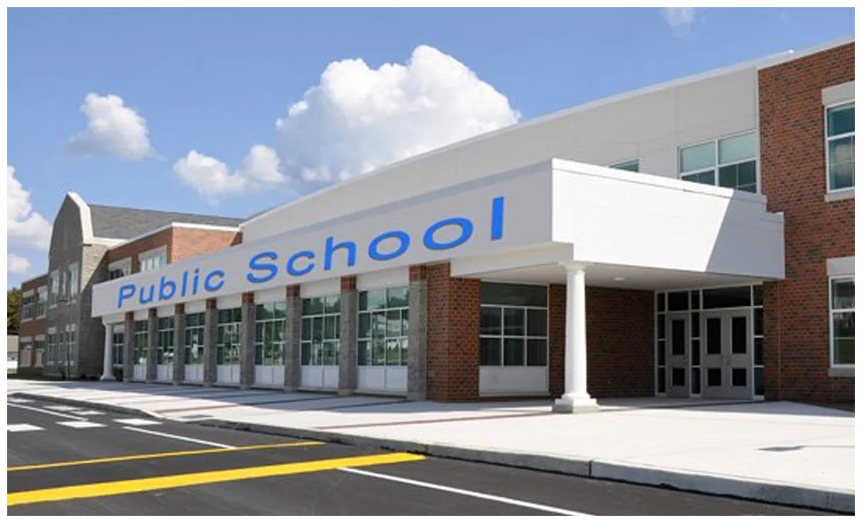 Telangana govt to set up public school in every mandal