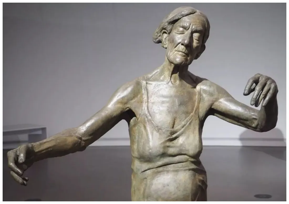 雕塑丨Lotta Blokker：直击灵魂的人体雕塑-数艺网