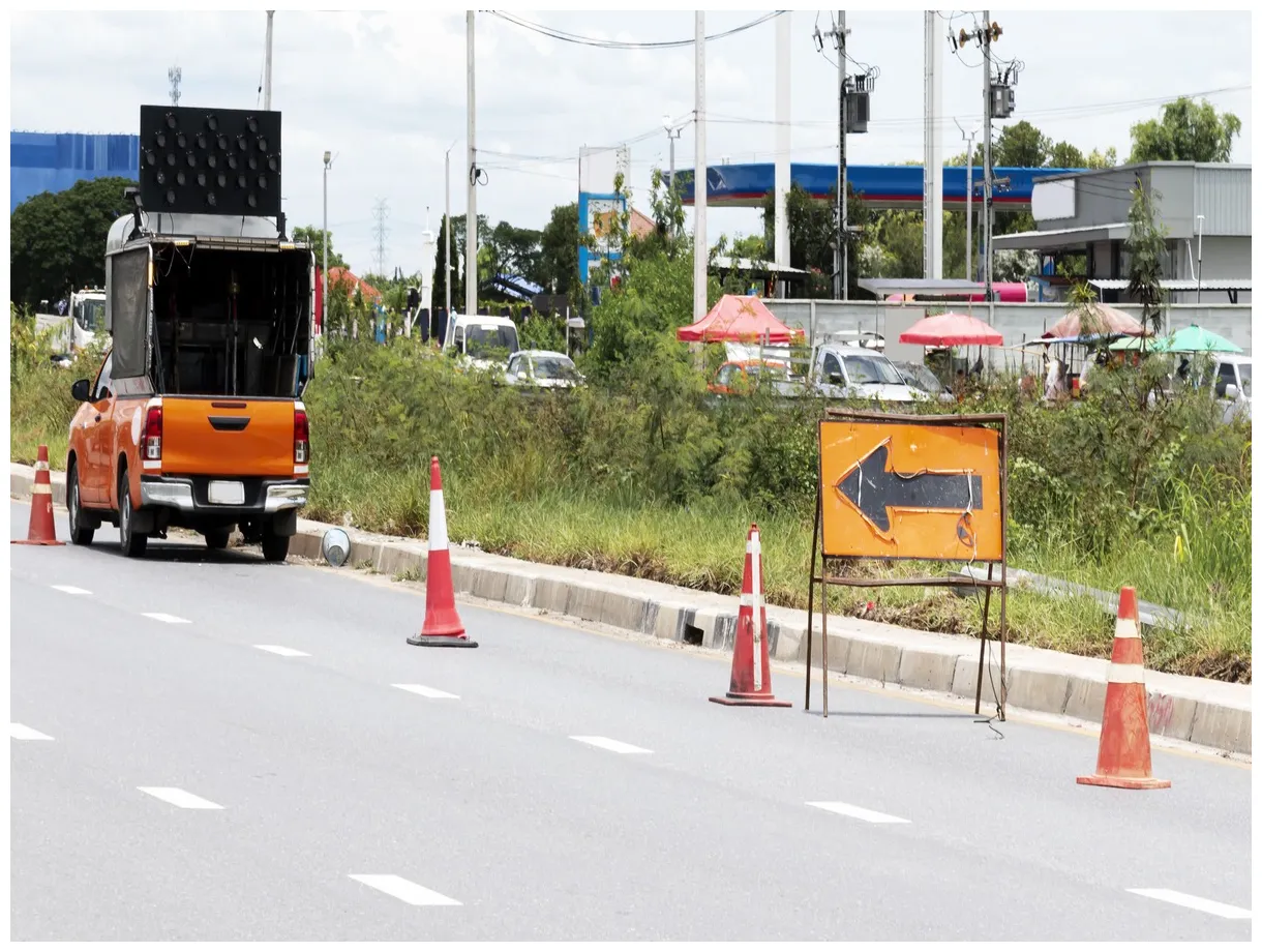 Understanding highway construction and maintenance sign colors optsigns