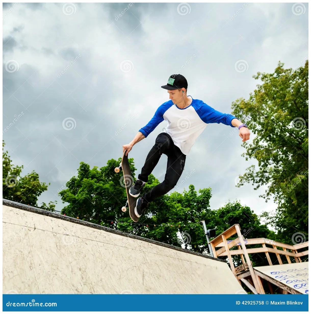 Skateboarder on skatepark ramp royalty-free graphy printable coloring page