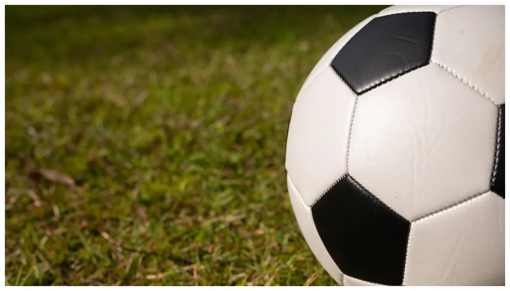 Is lewandowski german? soccer apostle