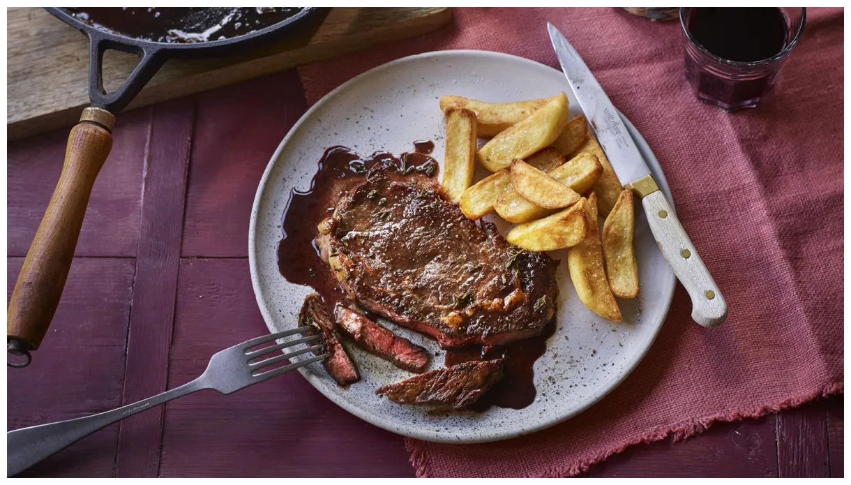 How long to cook a steak - BBC Food
