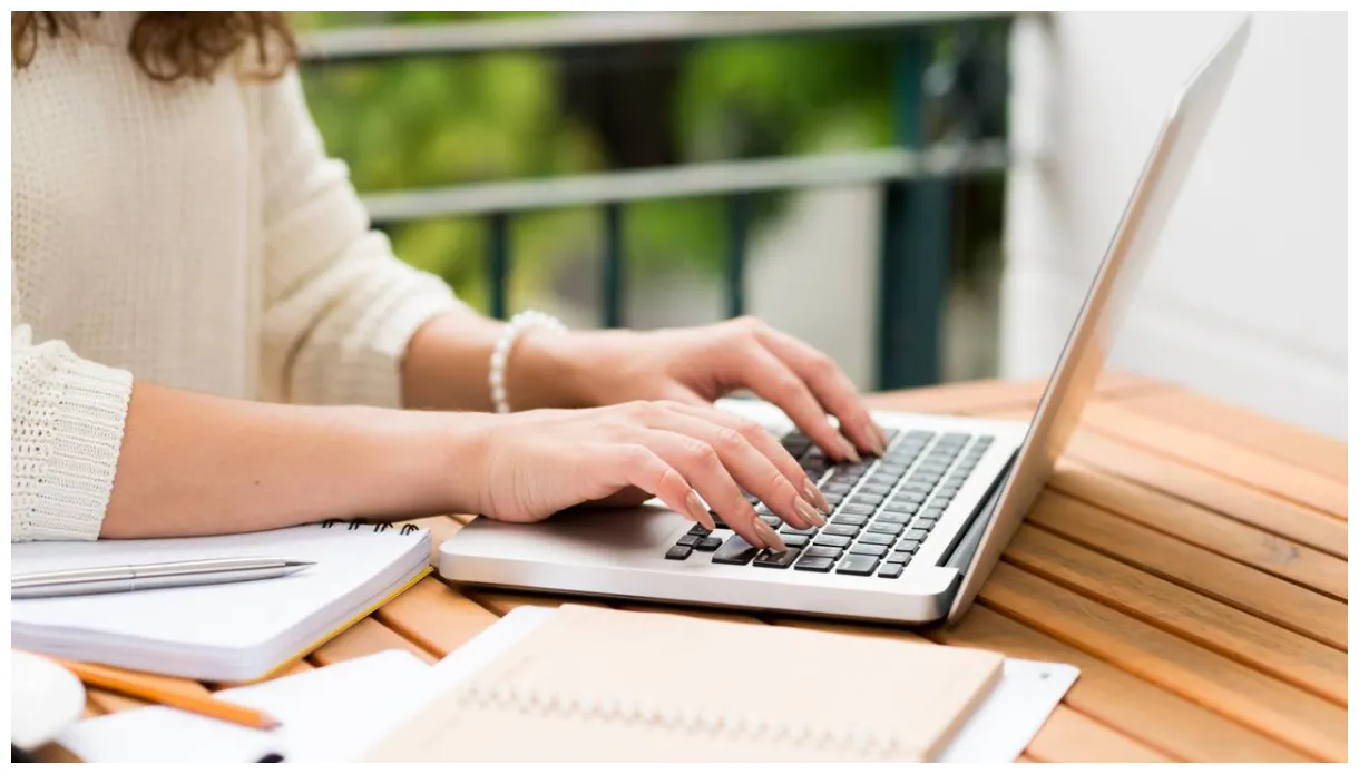 Application format for university letter templates